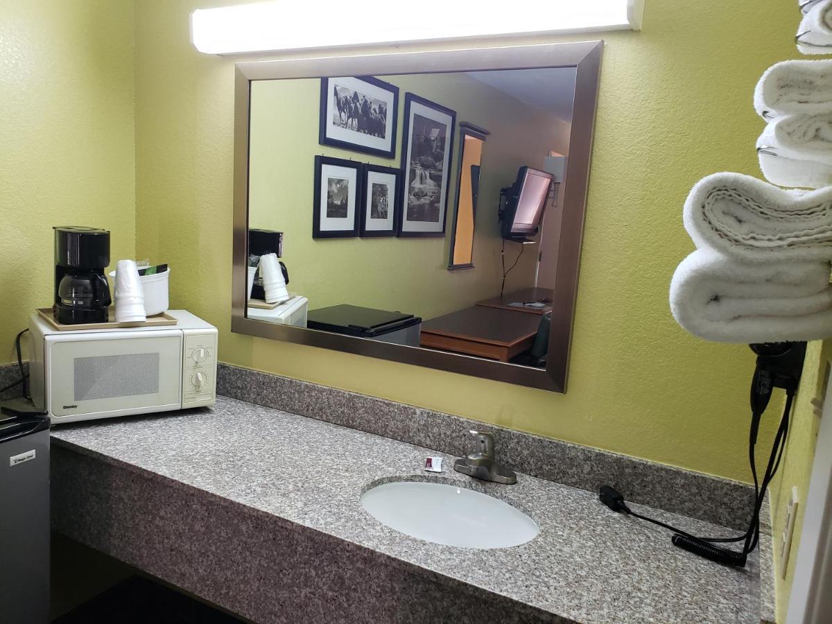 Regency Inn Taylor Dış mekan fotoğraf